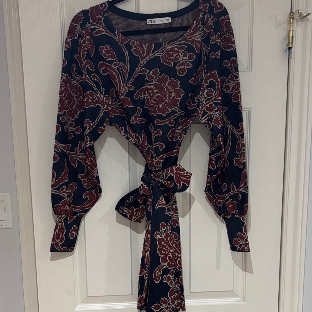 Zara Women's Navy and Burgundy Patterned sweater dress *NWT